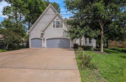5913 Blue Hills Road, Kansas City, MO 64110