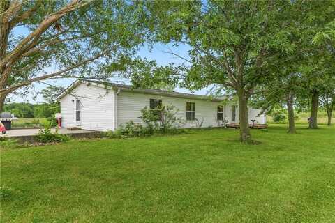 46005 E State Route N Highway, Creighton, MO 64739