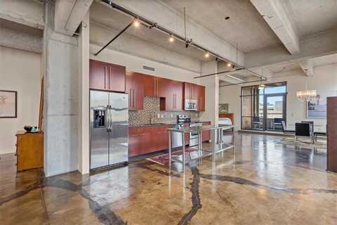 360 W Pershing Road, Kansas City, MO 64108