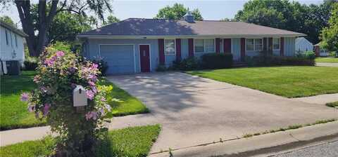 7515 N Tracy Avenue, Kansas City, MO 64118
