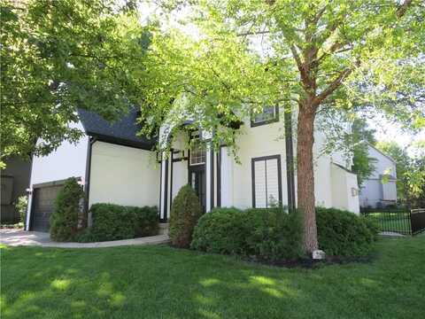 1101 N 3rd Street E Street, Louisburg, KS 66053