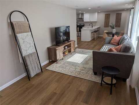 8804 E 47th Street, Kansas City, MO 64129