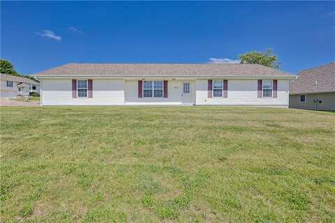 405 S Country Club Road, Maryville, MO 64468