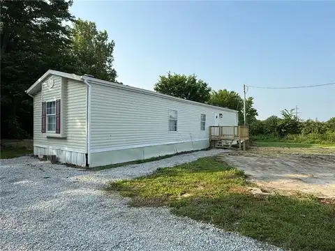 2907 Dune Drive, Odessa, MO 64076