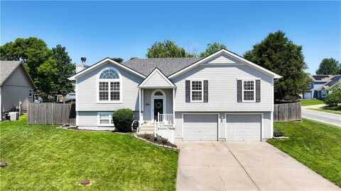 1300 SE Rosehill Drive, Lees Summit, MO 64081