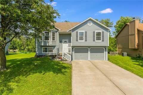 10715 N Booth Avenue, Kansas City, MO 64157