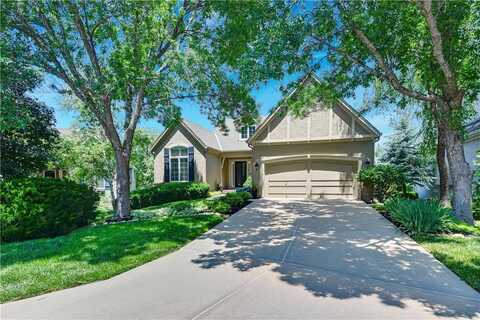 10917 S Cottage Court, Olathe, KS 66061