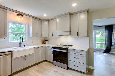 9421 County Road JJ Road, Excelsior Springs, MO 64024