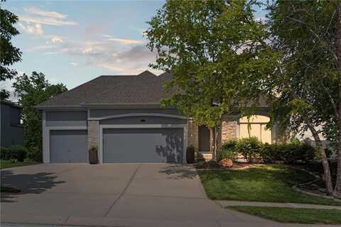 19004 W 98TH Terrace, Lenexa, KS 66220
