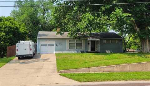 8218 W 87th Street, Overland Park, KS 66212