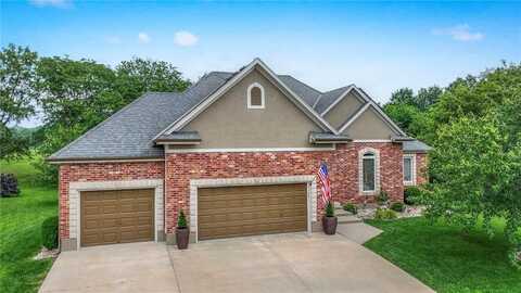 913 Birchwood Drive, Raymore, MO 64083