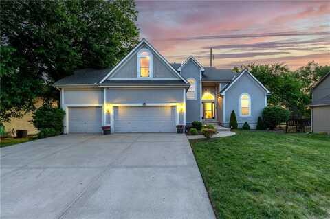 5916 NE TURQUOISE Drive, Lees Summit, MO 64064