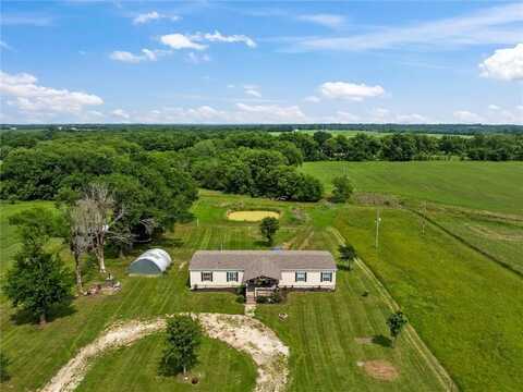 28103 S Little Road, Garden City, MO 64747