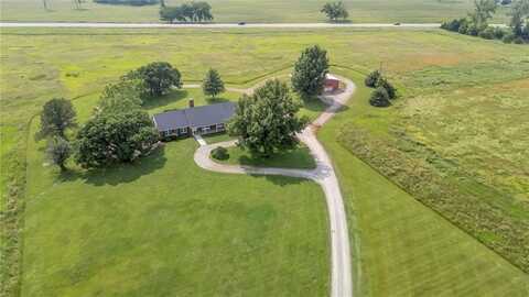 28210 Hedge Lane, Paola, KS 66071