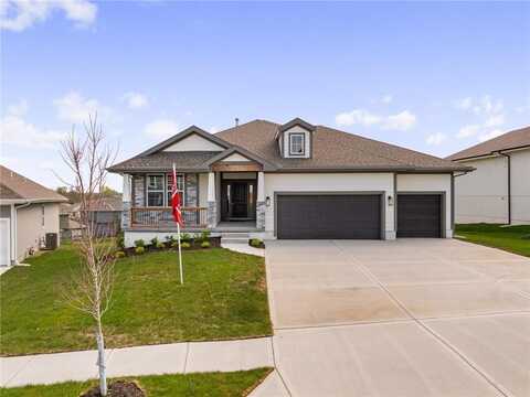 19521 W 114th Terrace, Olathe, KS 66061