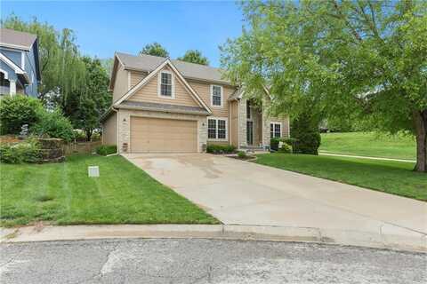 800 Ash Court, Lansing, KS 66043
