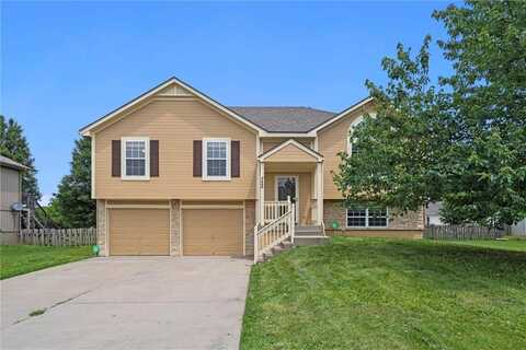 725 Corrington Drive, Raymore, MO 64083