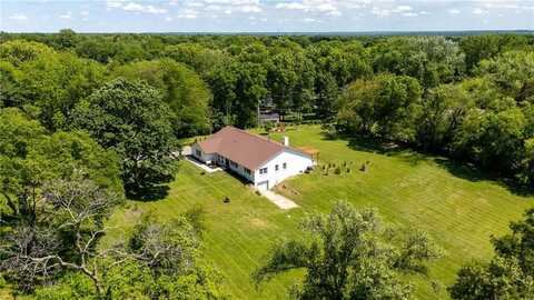 435 NE Post Oak Lane, Oakwood, MO 64118