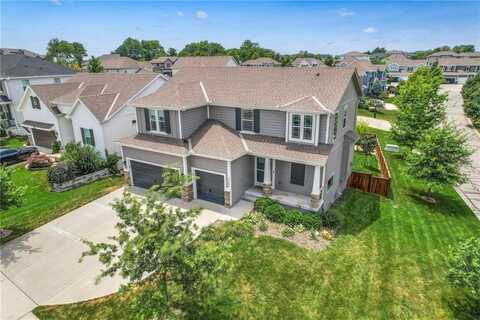 17304 S Schweiger Drive, Olathe, KS 66062