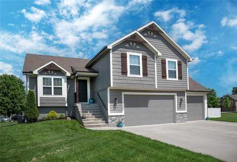 12024 Astor Court, Peculiar, MO 64078