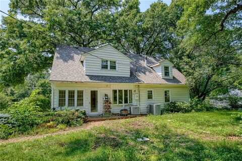 3437 Shrine Park Road, Leavenworth, KS 66048