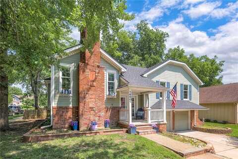 14001 S Tomahawk Drive, Olathe, KS 66062