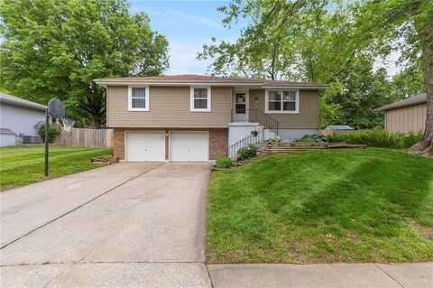 215 SE Country Lane, Lees Summit, MO 64063