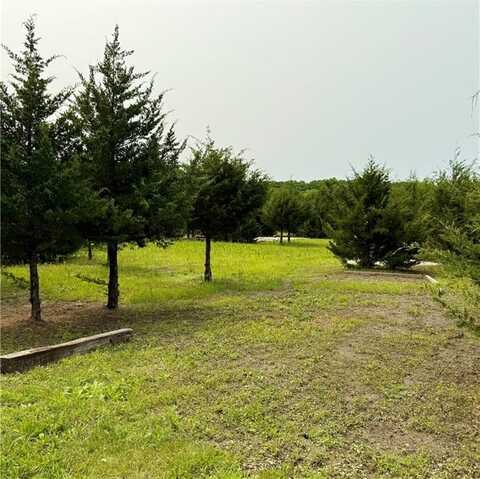 34 Fleetwood Drive, Linn Valley, KS 66040