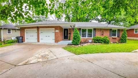 114 NW 3rd Street, Blue Springs, MO 64014