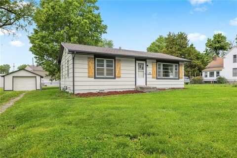 902 S Oakland Street, Harrisonville, MO 64701