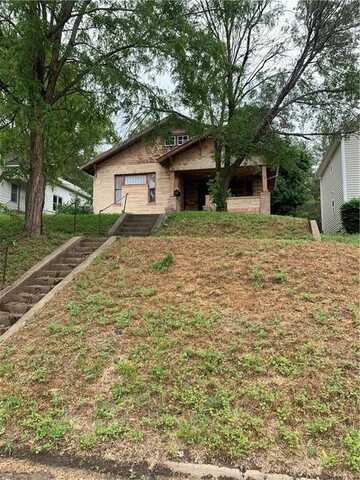1331 S 17th Street, Saint Joseph, MO 64507