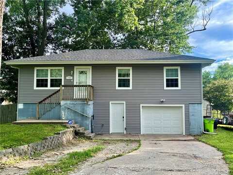 1703 Beverly Circle, Harrisonville, MO 64701