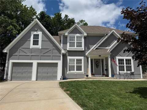 3945 SW Batten Drive, Lees Summit, MO 64082