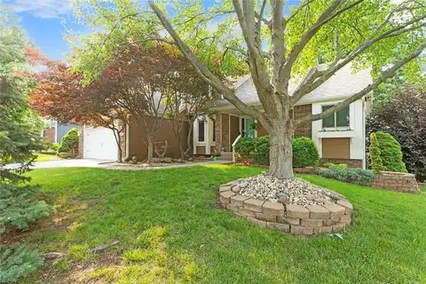 2432 SE 6TH Street, Lees Summit, MO 64063