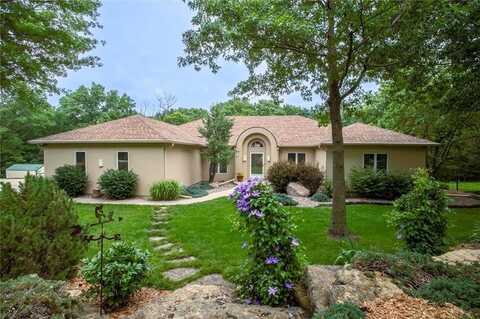 13738 Lookout Drive, Kansas City, MO 64139