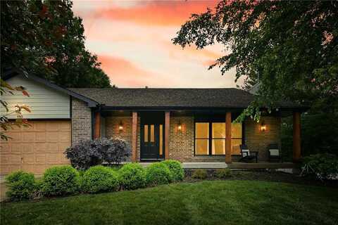 110 Cherokee Lane, Lake Winnebago, MO 64034