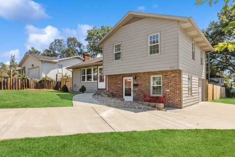 8617 W 92ND Street, Overland Park, KS 66212