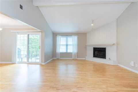 11306 Oak Street, Kansas City, MO 64114