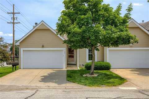 7199 NE Kingston Court, Gladstone, MO 64119
