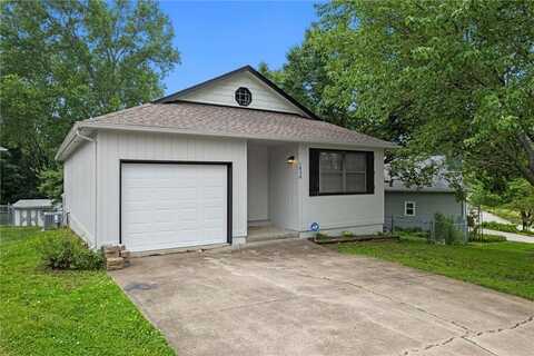 1830 S WHITNEY Drive, Independence, MO 64057