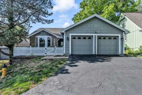 12368 W 82nd Place, Lenexa, KS 66215