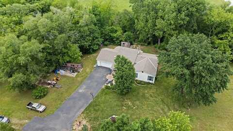 6246 Woodland Drive, Shawnee, KS 66218