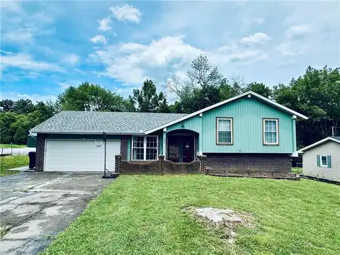 207 W Birch Drive, Windsor, MO 65360
