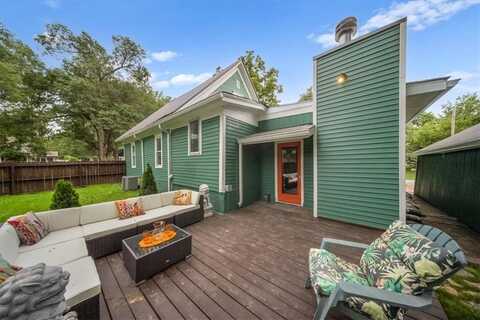 906 S Independence Street, Harrisonville, MO 64701