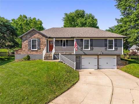 1405 7th Court, Lees Summit, MO 64063