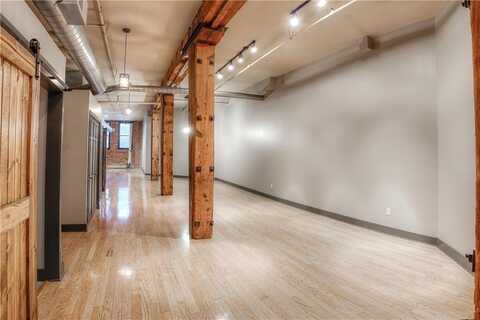 200 Main Street, Kansas City, MO 64105