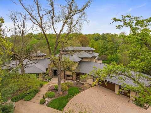 8700 Lee Boulevard, Leawood, KS 66206