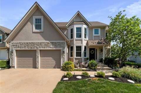 9000 W 127th Terrace, Overland Park, KS 66213