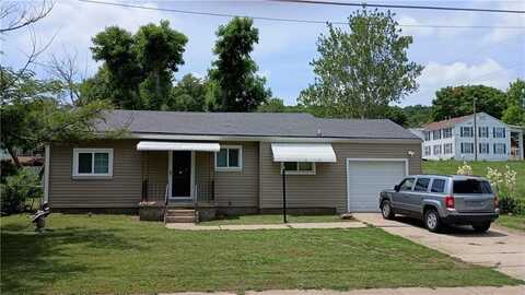 107 N 20th Street, Leavenworth, KS 66048
