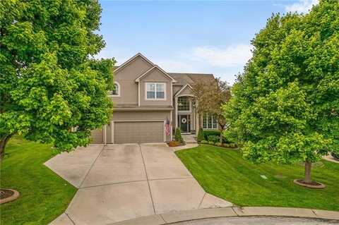 2703 SW 9th Terrace, Lees Summit, MO 64081